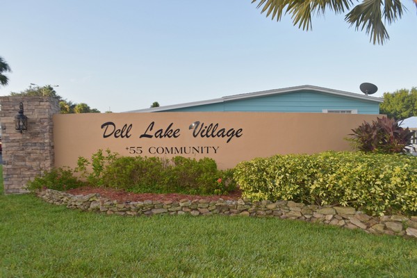 Dell Lake Village
