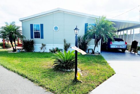 Double-wide home in a popular lake community, 104 Murcott DR, Orange Manor East, Winter Haven Florida