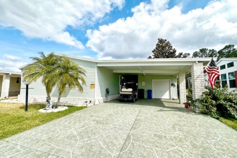 Beautifully Accessible home (Mint Green, White Trim) at 1613 Darrington LN, Lakeland, Florida in Schalamar Creek Golf Club
