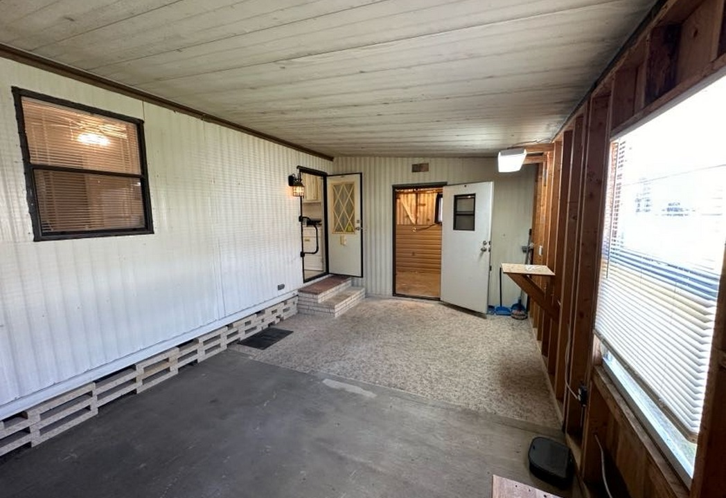 189 EDELWEISS DRIVE STORAGE ROOM_WORKSHOP 2