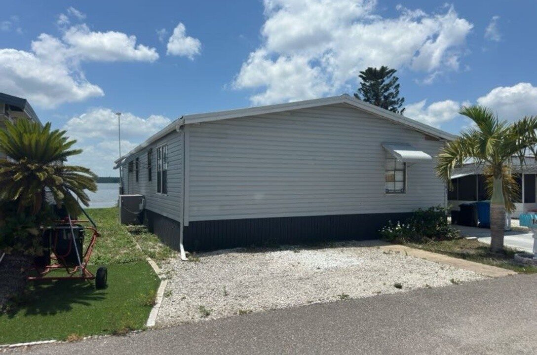 141 Lake Smart - sp02