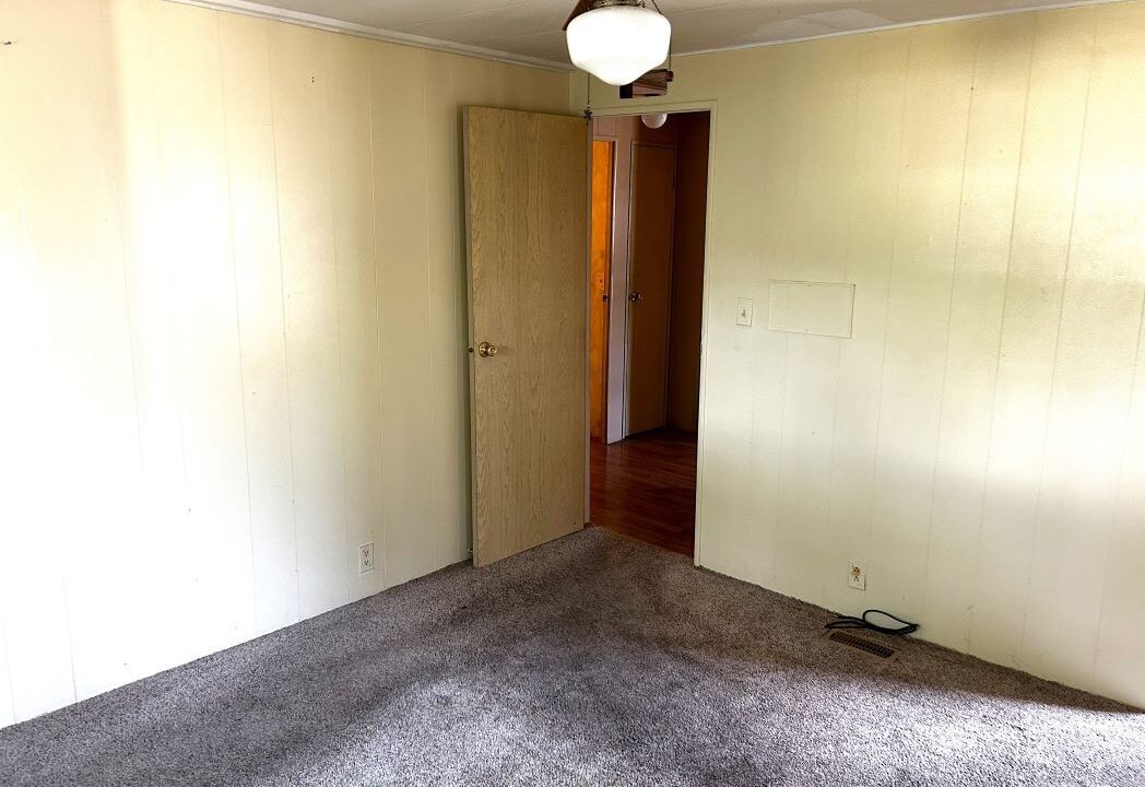 3150 NE 36th Ave lot 515 - sp15