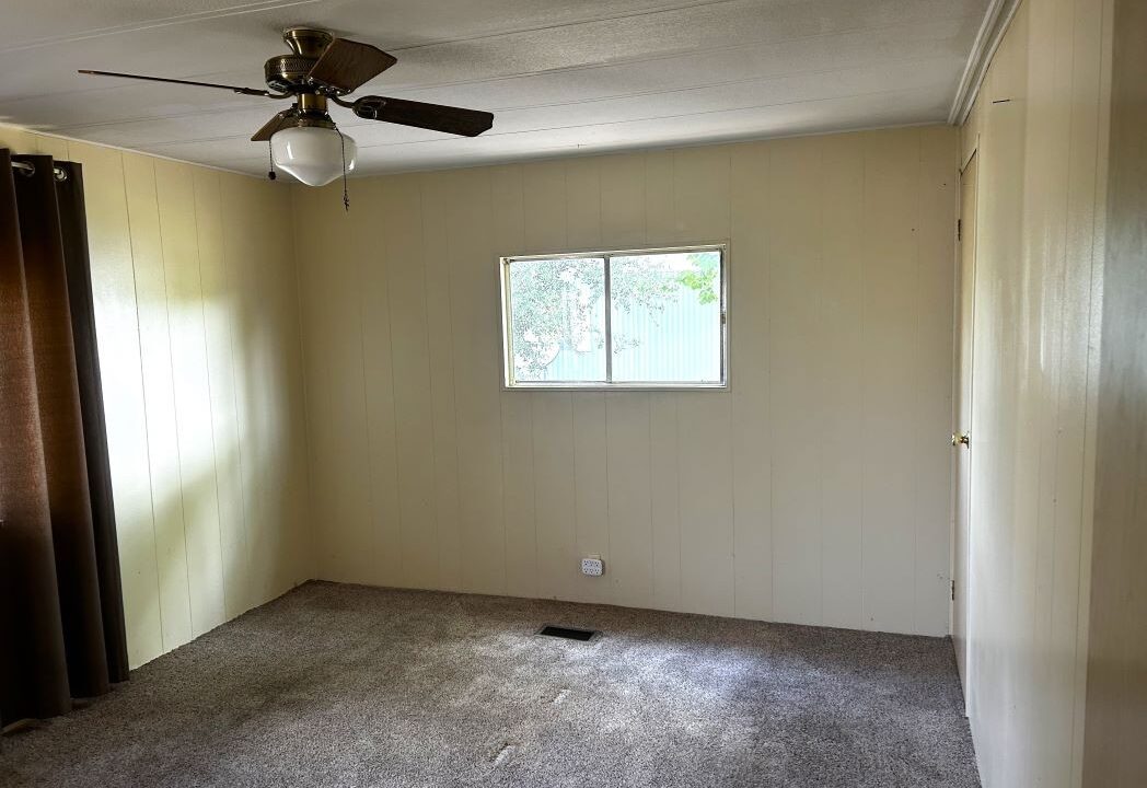 3150 NE 36th Ave lot 515 - sp16