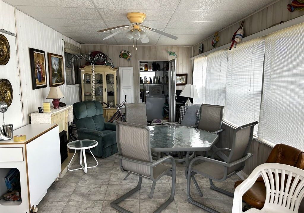3150 NE 36th lot 114 - sp19