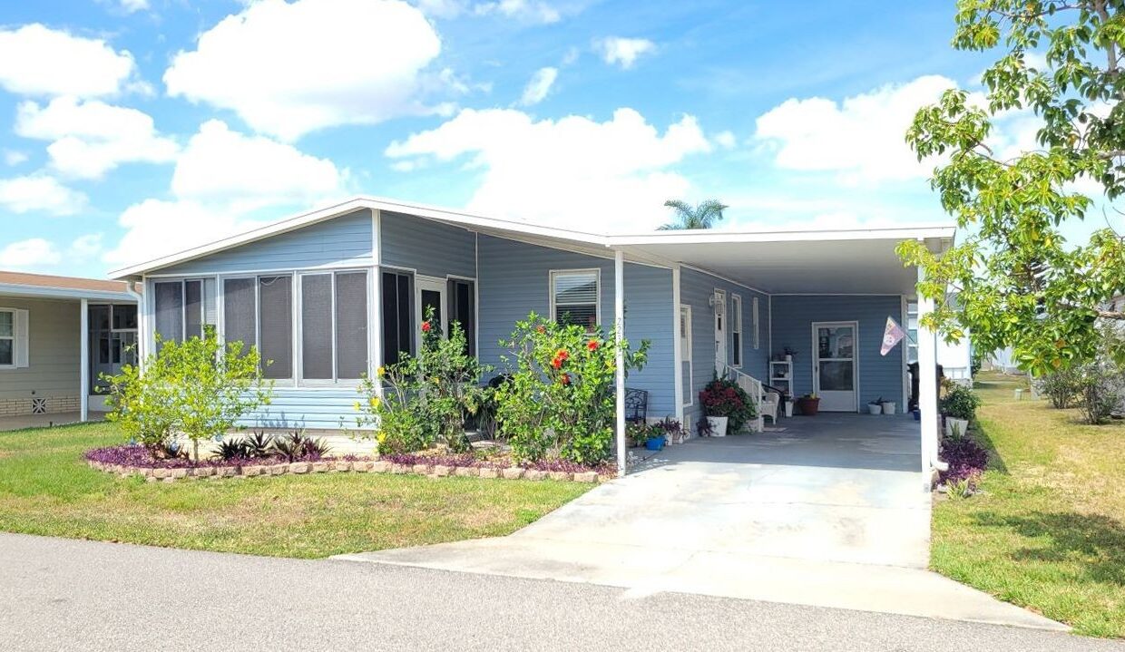 2233 Parrot Place - sp01