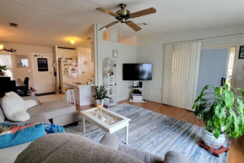 2233 Parrot Place - sp07