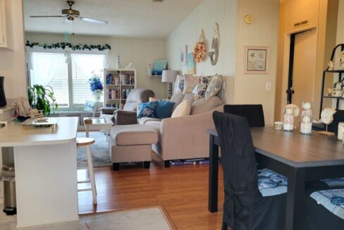 2233 Parrot Place - sp09
