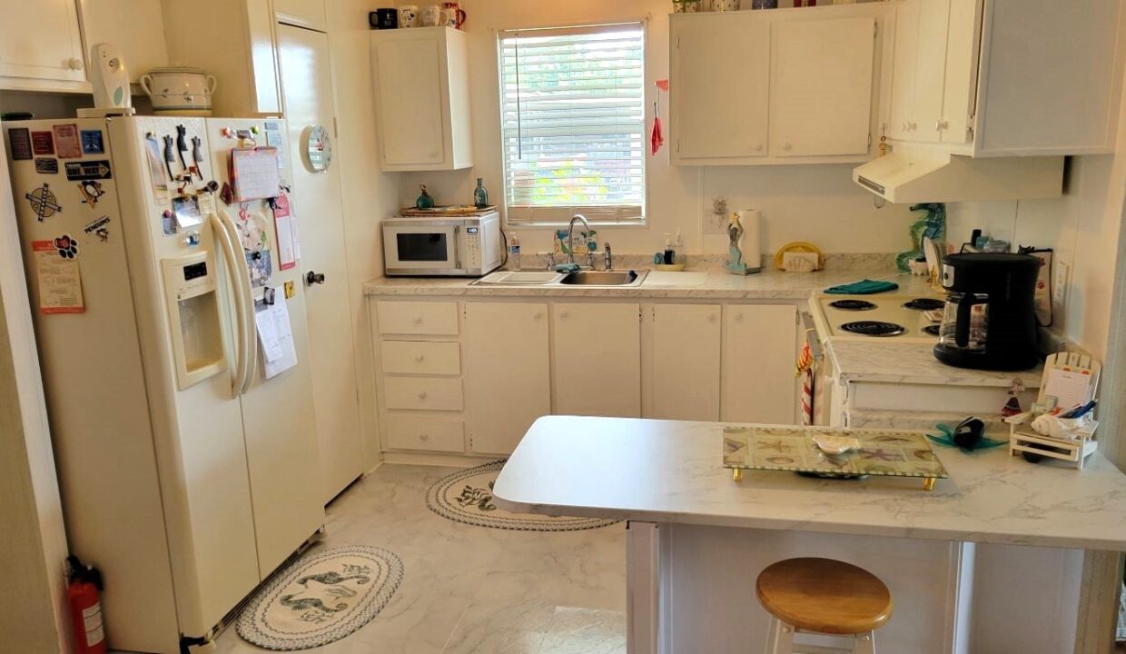 2233 Parrot Place - sp13