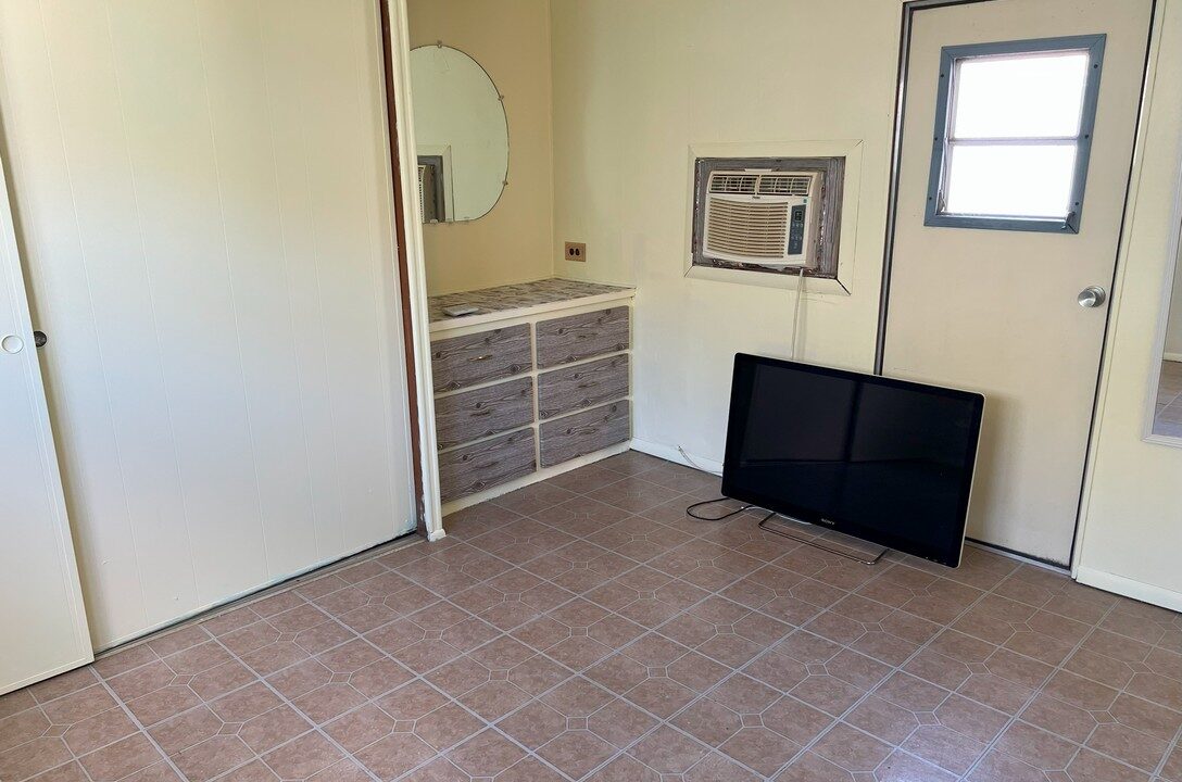 4114 Rhine St. - sp11