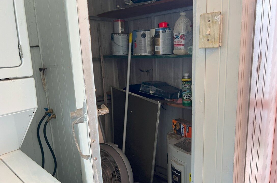 4114 Rhine St. - sp16