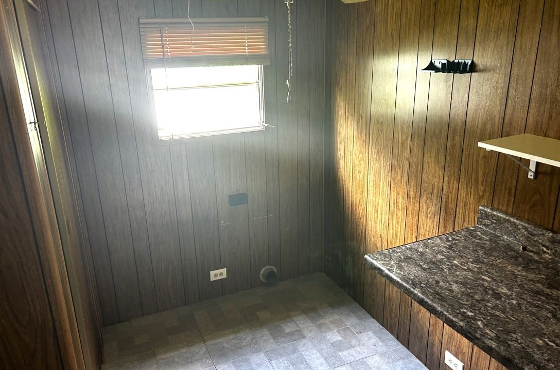 3150 NE 36th lot466 - sp16