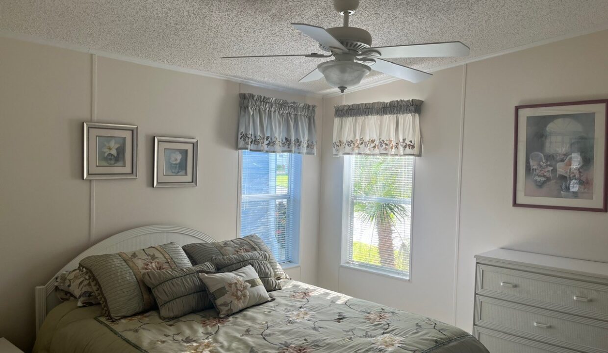 824 Sunningdale - sp14