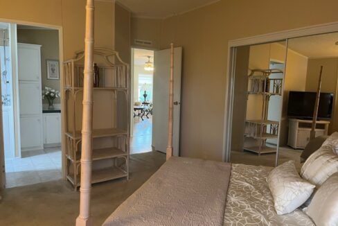 824 Sunningdale - sp20