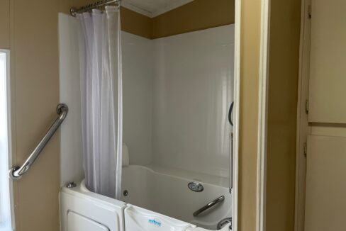 824 Sunningdale - sp21