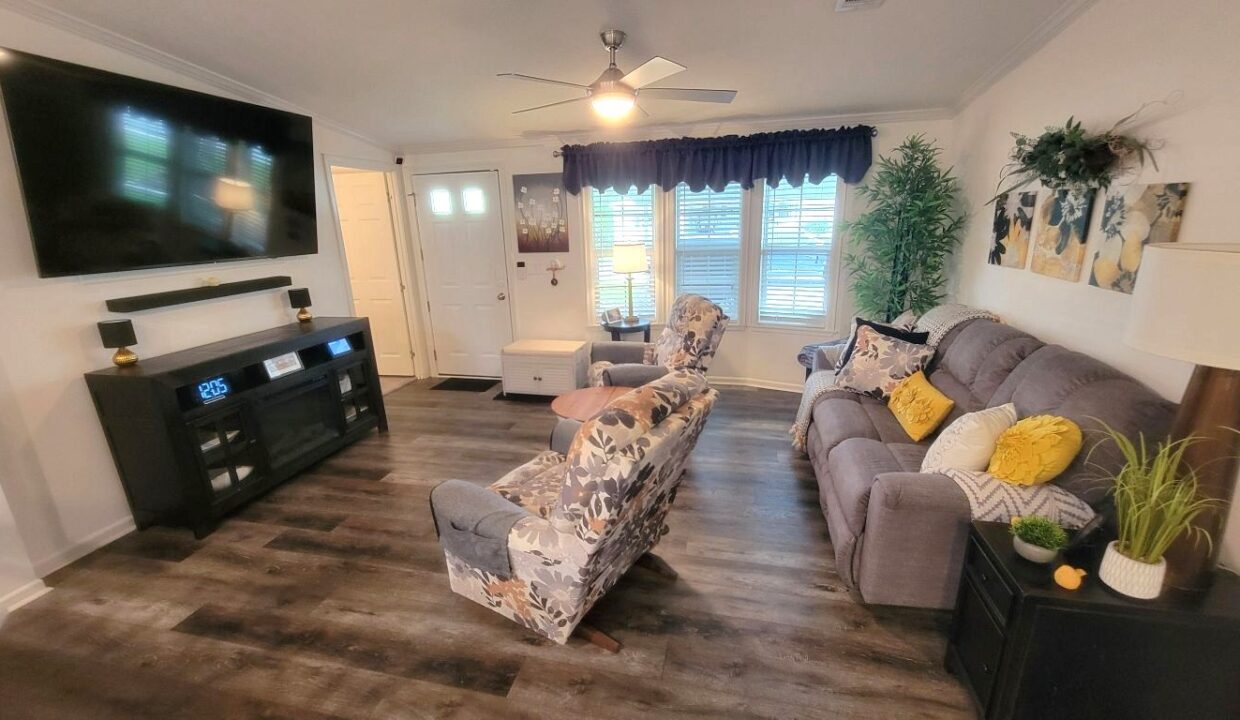 1209 Cypress Vine - sp15