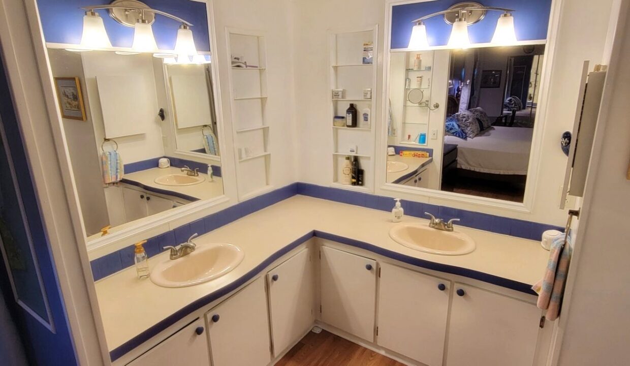 1757 Tower Lakes - sp29