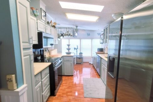 1835 Tower Lakes - sp17