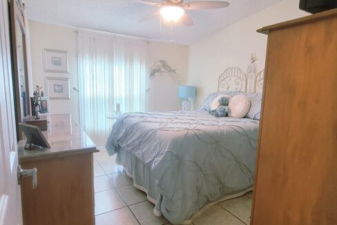 1835 Tower Lakes - sp27