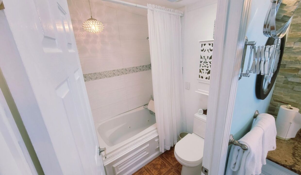 1835 Tower Lakes - sp34