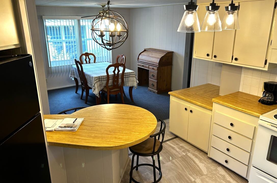 3150 NE Ave lot 325 - sp08