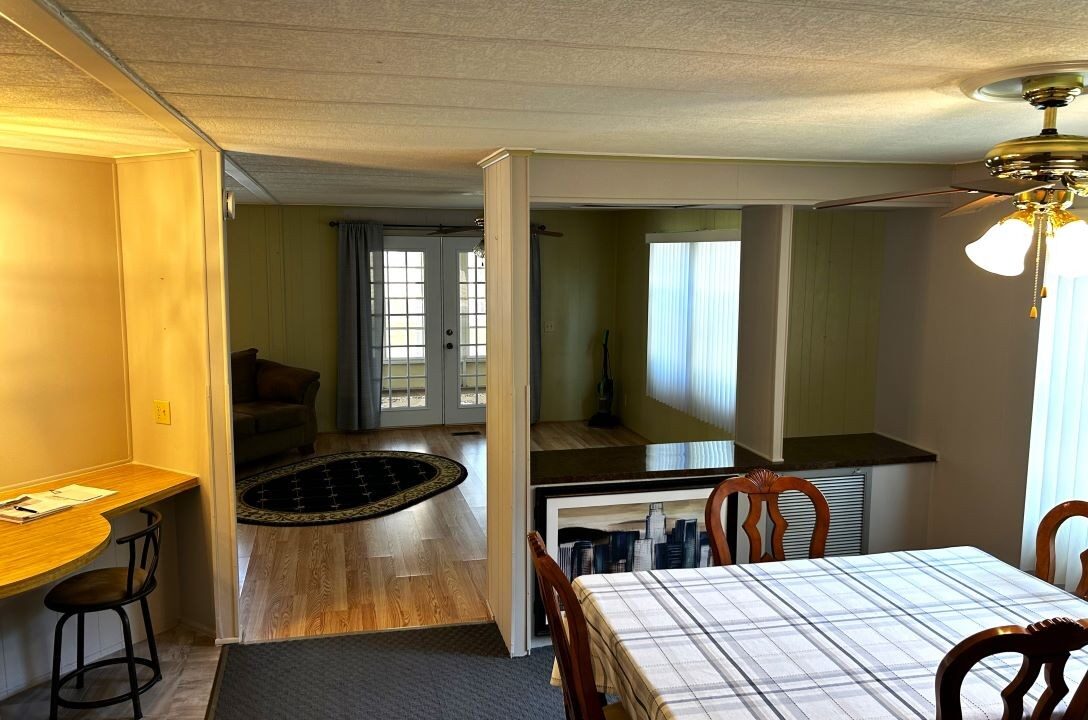 3150 NE Ave lot 325 - sp10