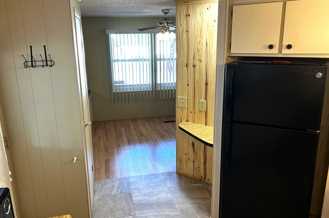 3150 NE Ave lot 325 - sp11