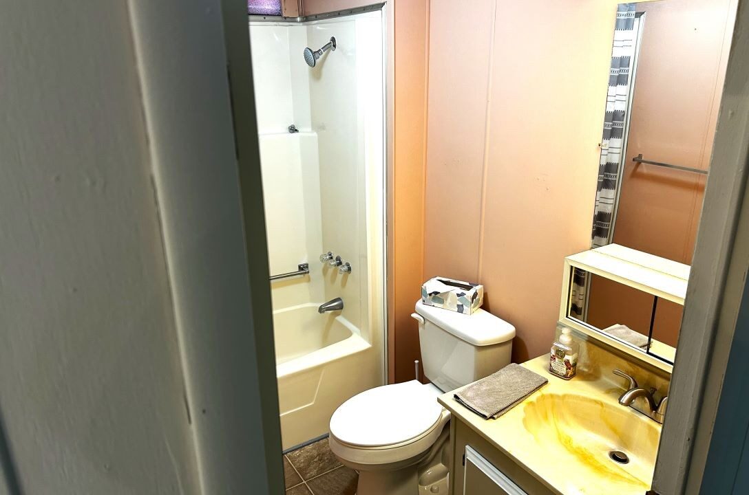 3150 NE Ave lot 325 - sp13