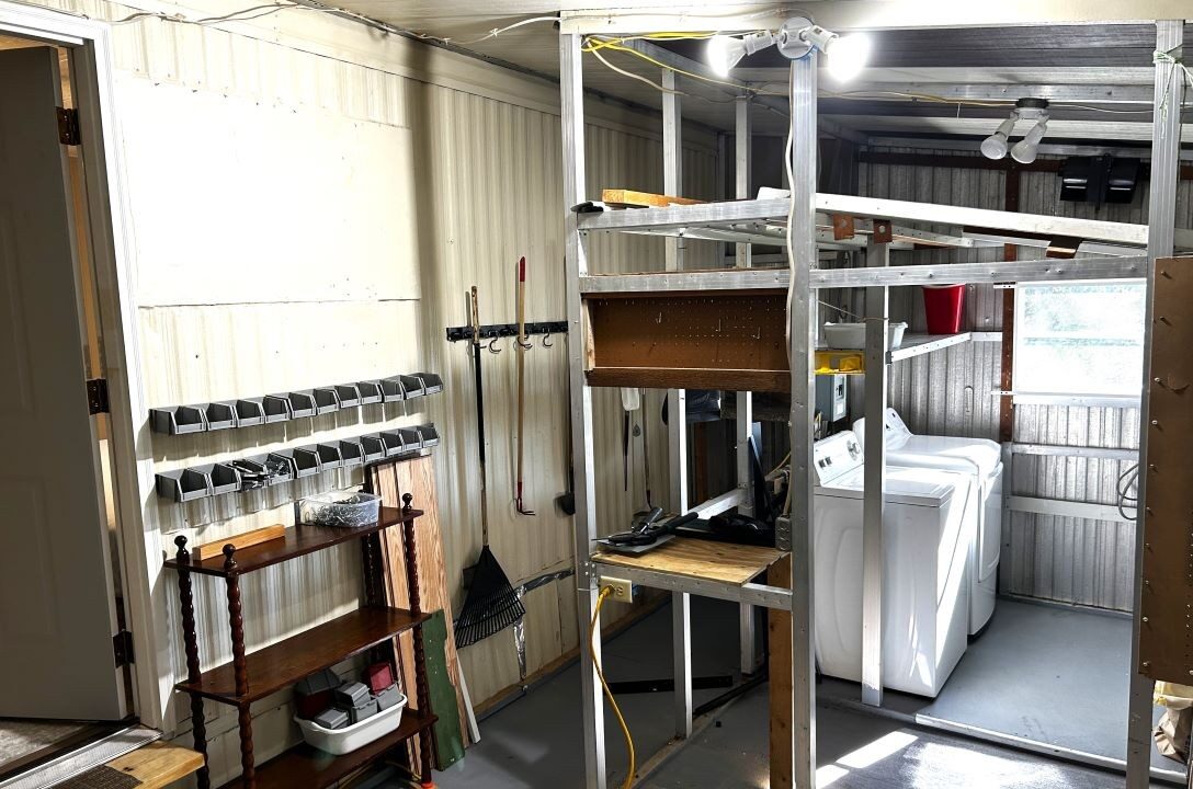 3150 NE Ave lot 325 - sp22