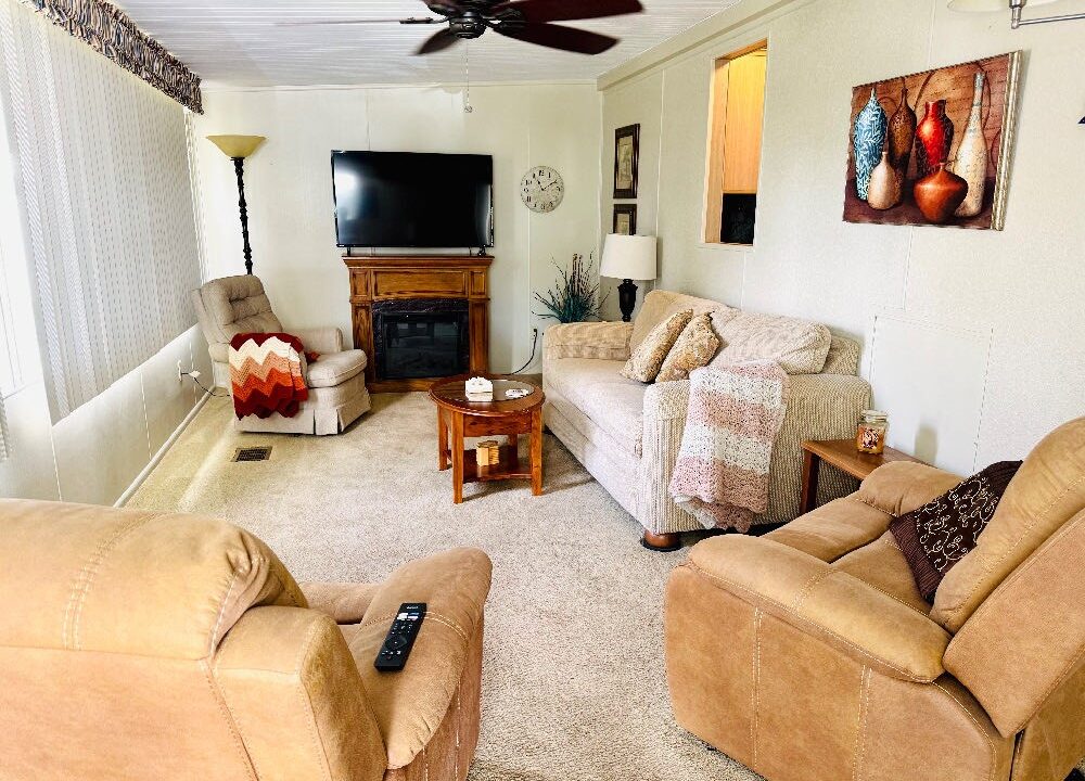 5601 Cypress Garden M14B - sp04