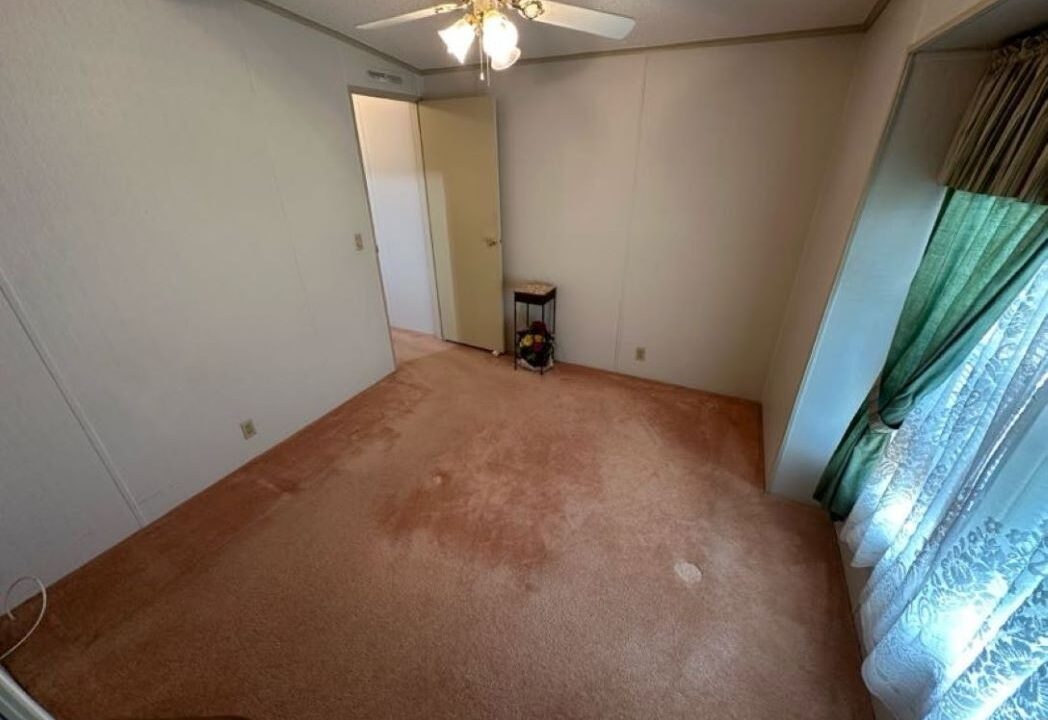 225 Dixie Circle - sp12