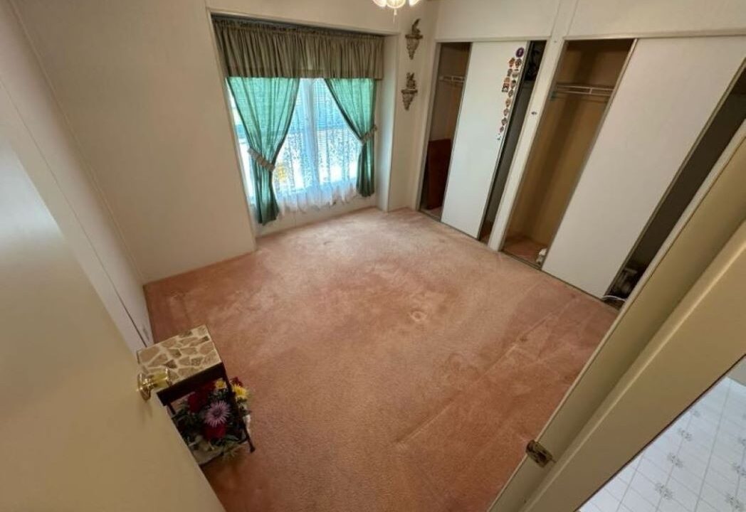 225 Dixie Circle - sp13