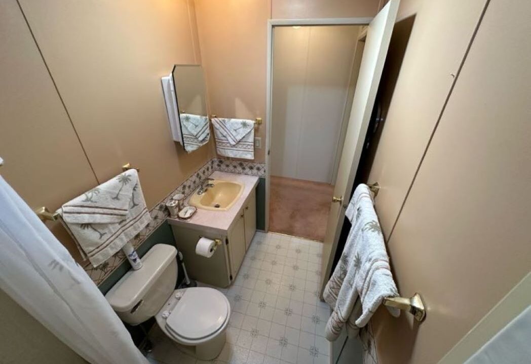 225 Dixie Circle - sp14