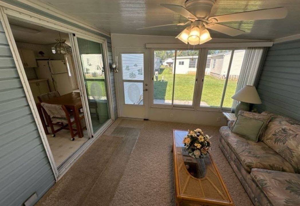 225 Dixie Circle - sp19