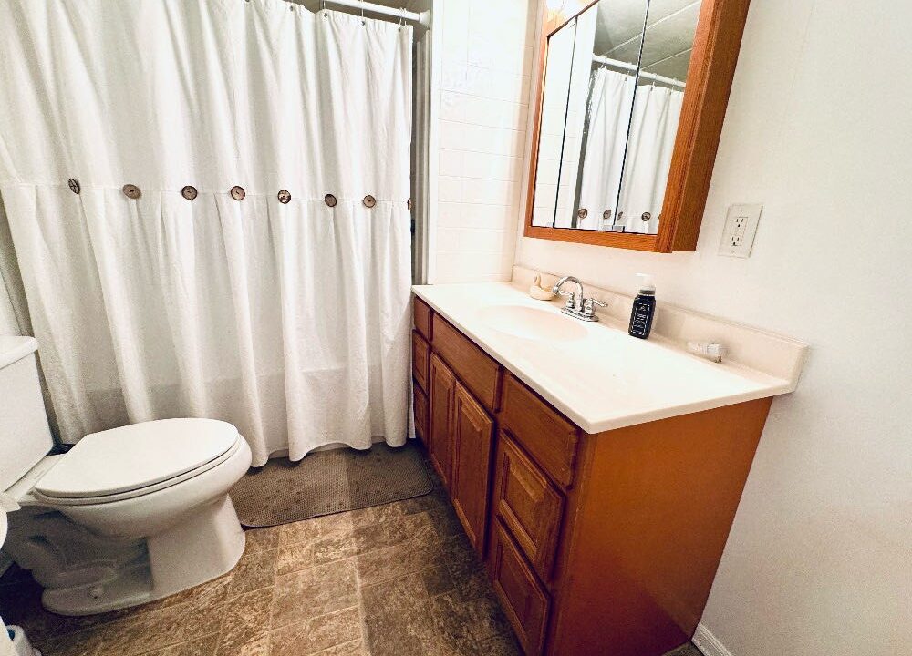 91 Orange Manor - sp18