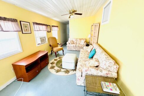 91 Orange Manor - sp21