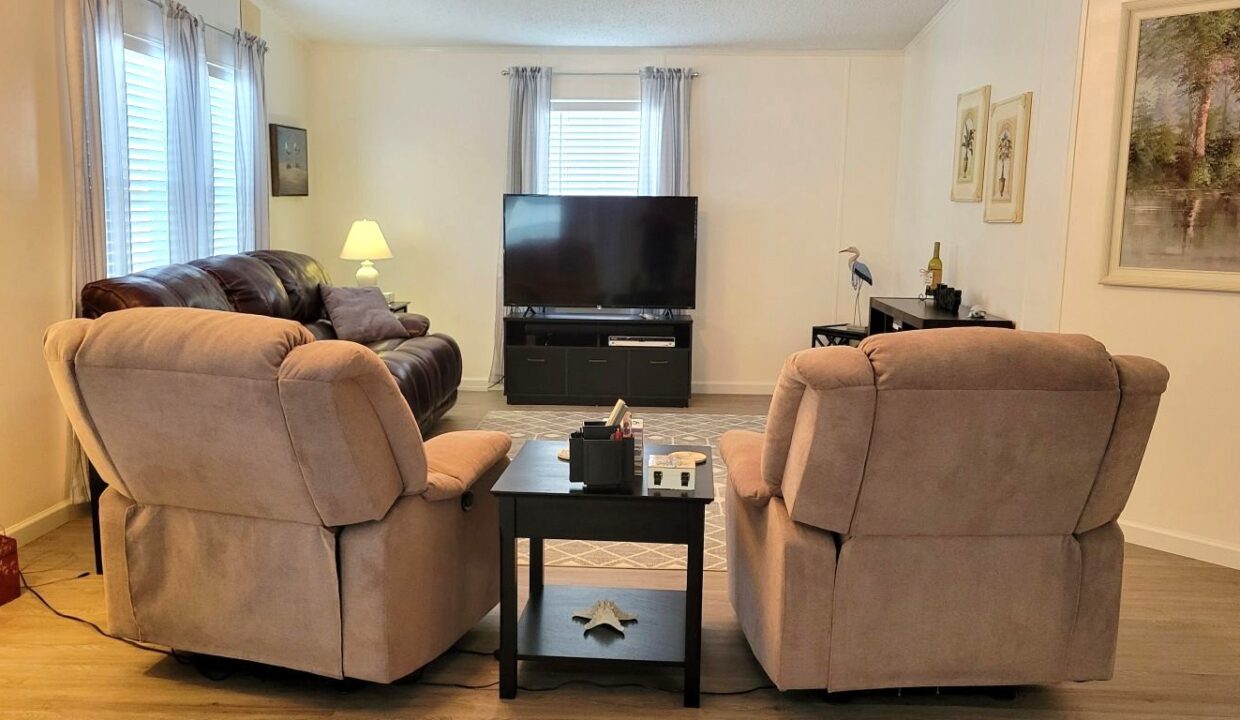 2222 Wren Place- sp09