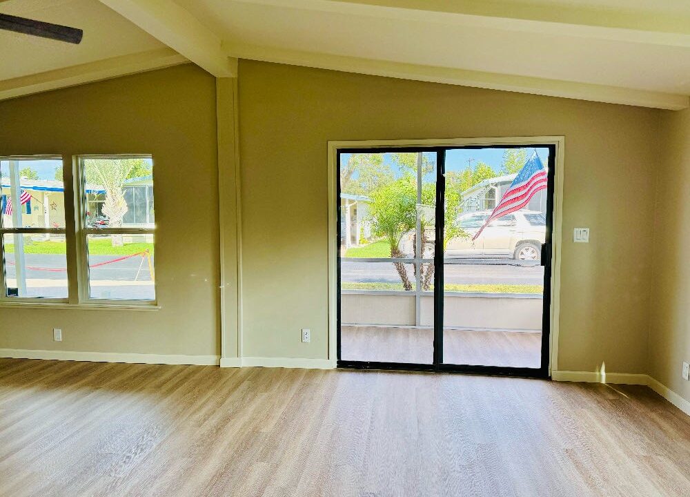 1901 US Hwy 17 92 - sp07