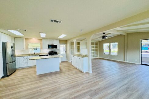 1901 US Hwy 17 92 - sp12