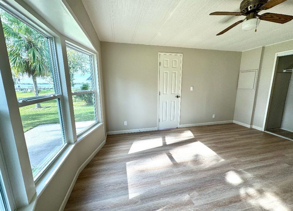 1901 US Hwy 17 92 - sp14