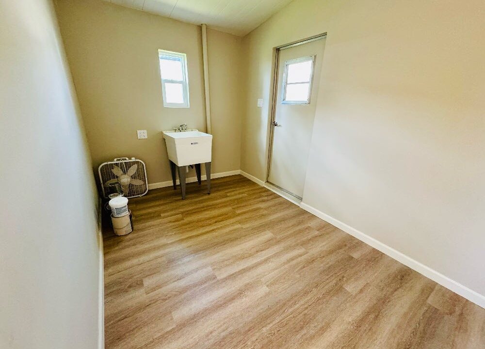 1901 US Hwy 17 92 - sp19