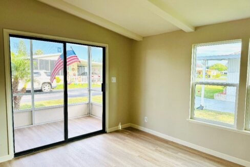 1901 US Hwy 17 92 - sp21