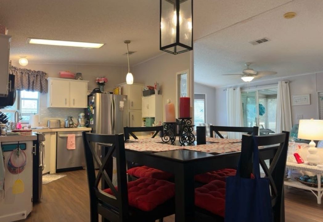 1056 Eagle Dr - sp10