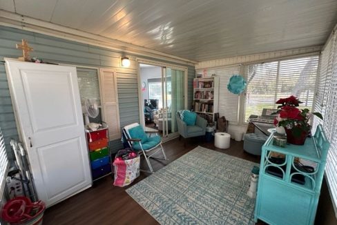 1056 Eagle Dr - sp17