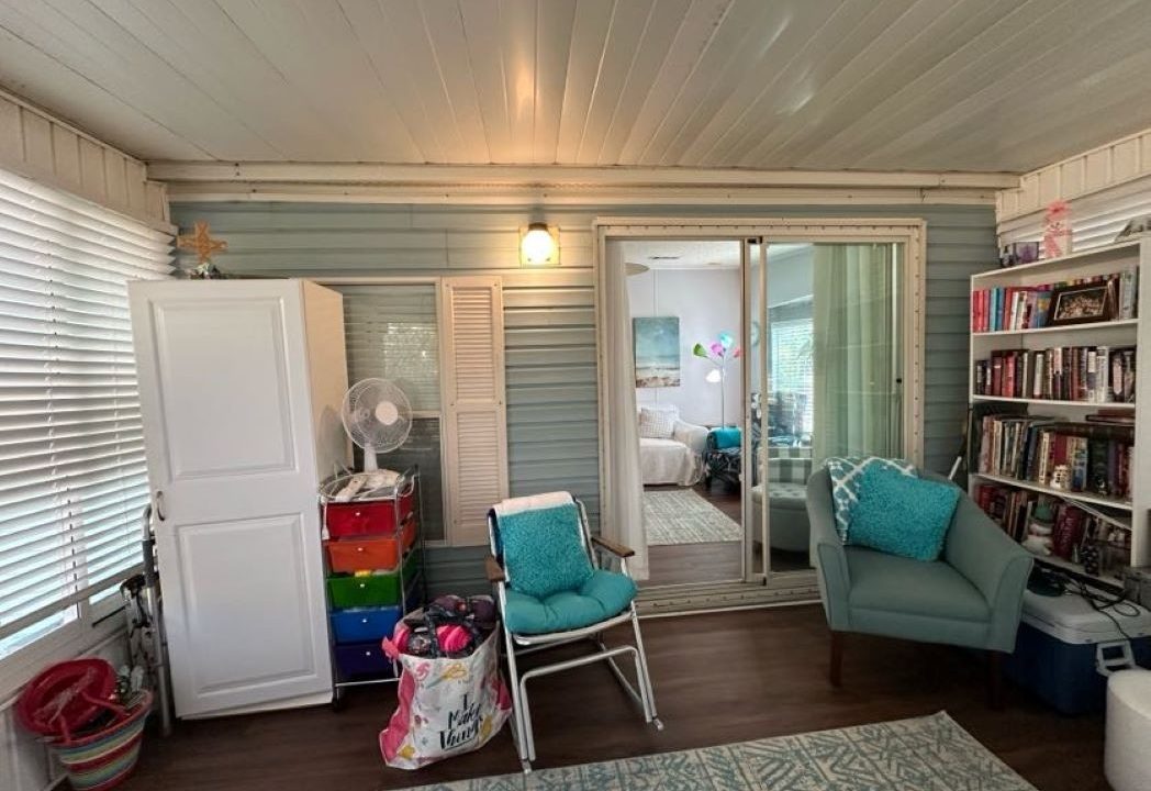 1056 Eagle Dr - sp19