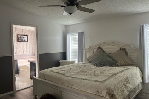 1224 Las Brisas - sp19