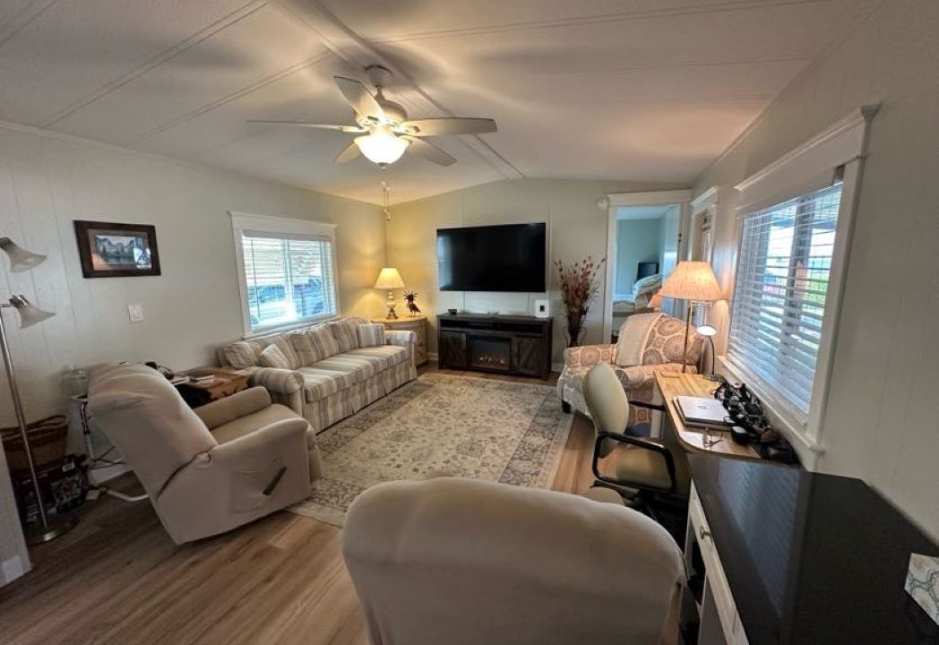 581 Lake Henry - sp13