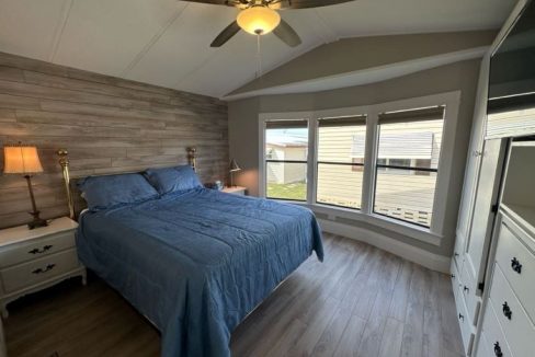 681 Lake Henry - sp15