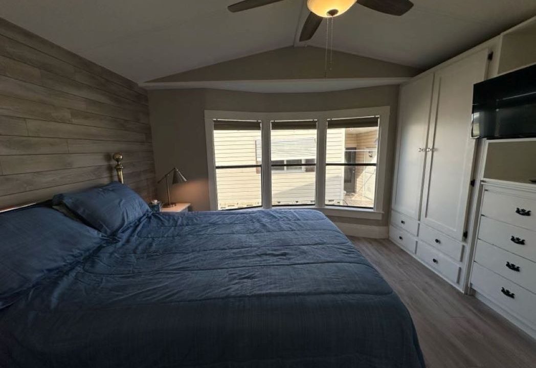 681 Lake Henry - sp16