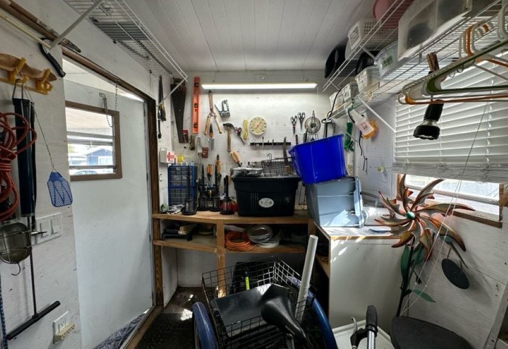 681 Lake Henry - sp40