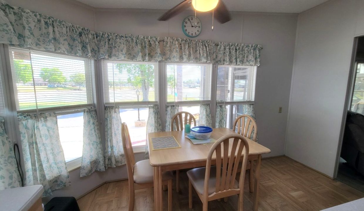 1793 Tower Lakes - sp18